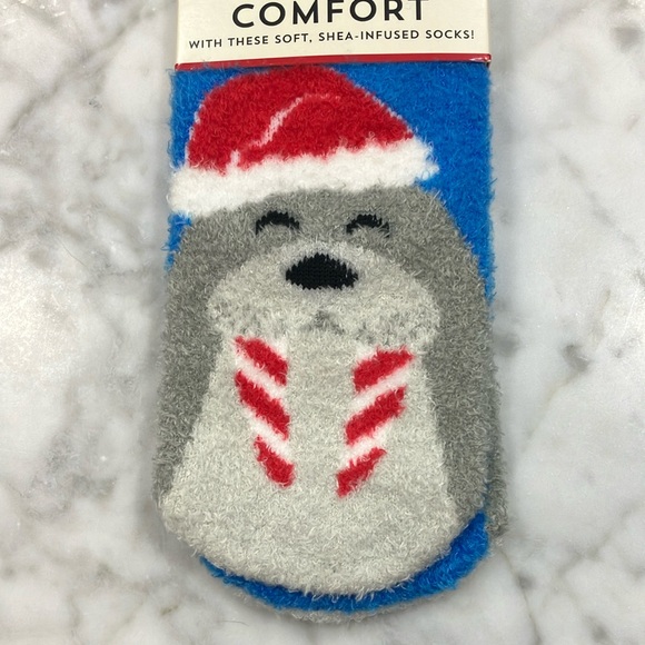 Bath & Body Works Cozies comfort fuzzy Socks walrus Christmas holiday non skid - Picture 2 of 6
